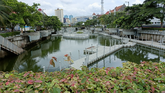 印尼雅加達舊城區．卡莉大運河（Kali Besar）