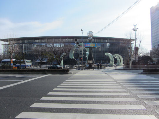 往太宗臺遊園地釜山驛廣場對面巴士站