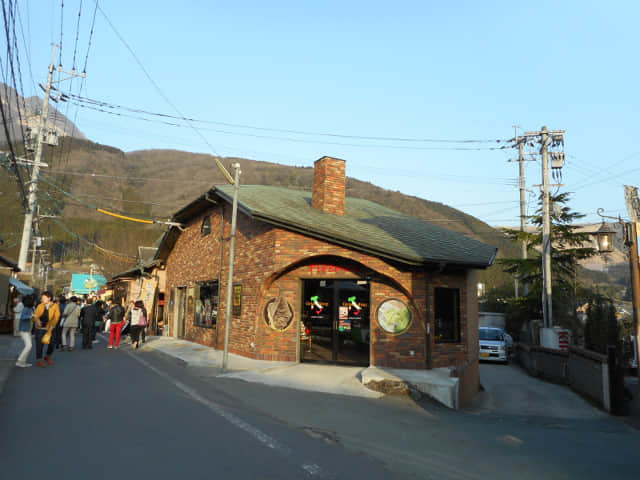 由布院 湯の坪街道