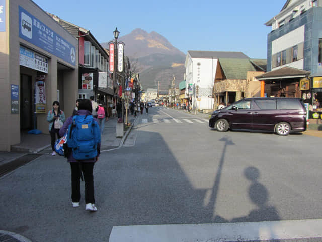 由布院 駅前通り