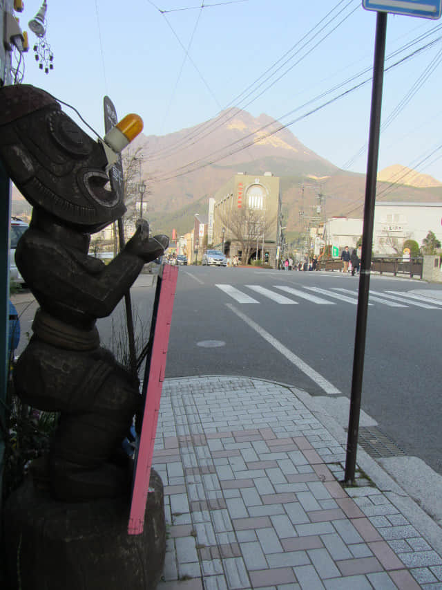由布院 由布見通り