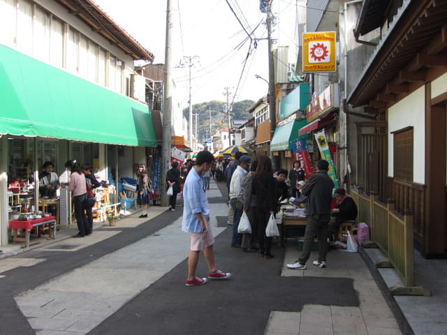 呼子朝市