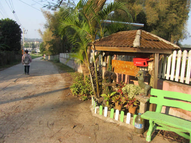 清萊 黑廟 步行往 Somdet Phra Park 及 Nong Bua 湖