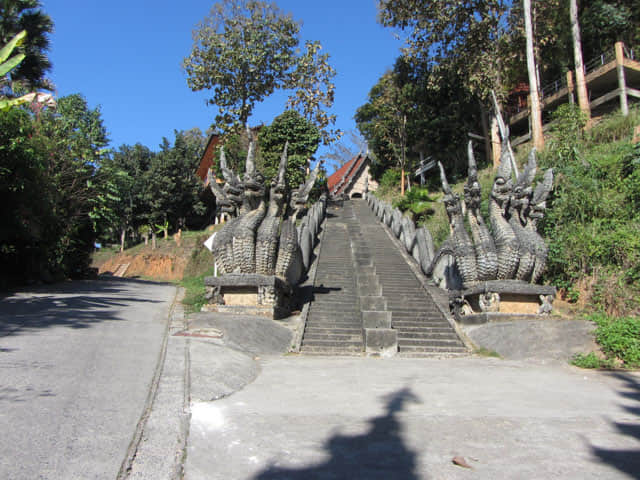 泰國金三角公園 Wat Phra That Pu Khao