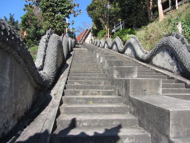 泰國金三角公園 Wat Phra That Pu Khao