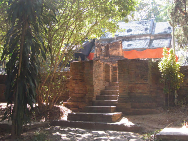泰國金三角公園 Wat Phra That Pu Khao