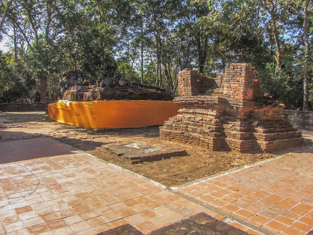 泰國金三角公園 Wat Phra That Pu Khao