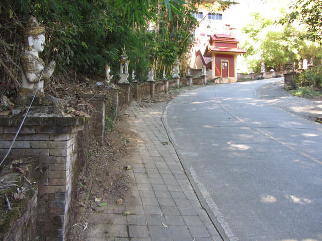 泰國美塞鎮 泰國、緬甸邊境 巨蠍廟
