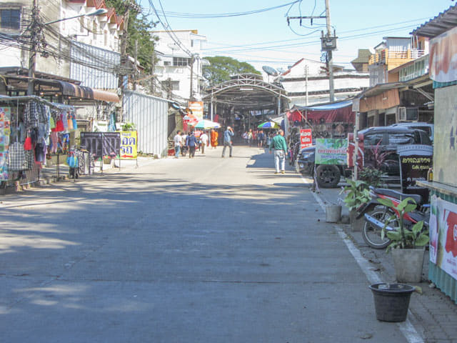泰國美塞 泰緬邊境 商店街入口