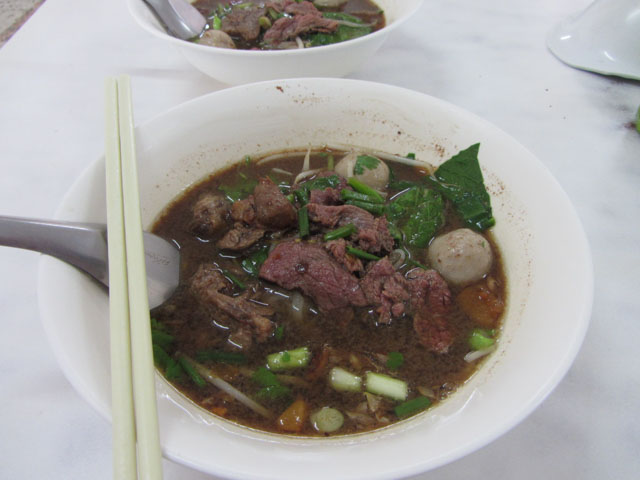 泰國清邁舊城區餐廳 牛肉麵午餐