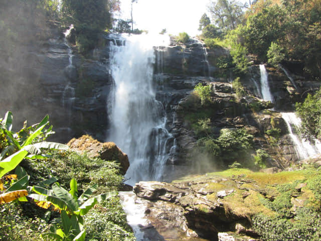 泰國 茵他儂國家公園 (Doi Inthanon National Park) - 瓦基拉坦瀑布 (Wachirathan Waterfall)