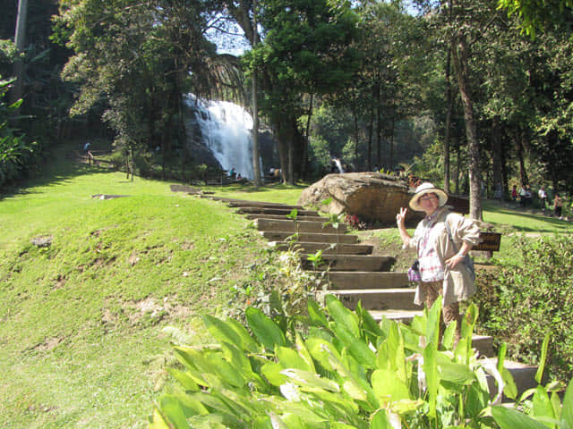 泰國 茵他儂國家公園 (Doi Inthanon National Park) - 瓦基拉坦瀑布 (Wachirathan Waterfall)
