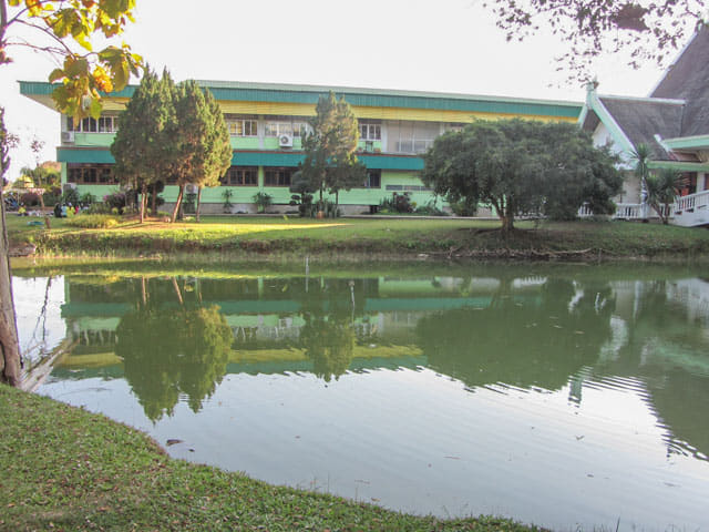 泰國夜沙良 (Mae Sariang / อำเภอแม่สะเรียง) Mae Sariang Boripat Suksa School (โรงเรียนแม่สะเรียง) 