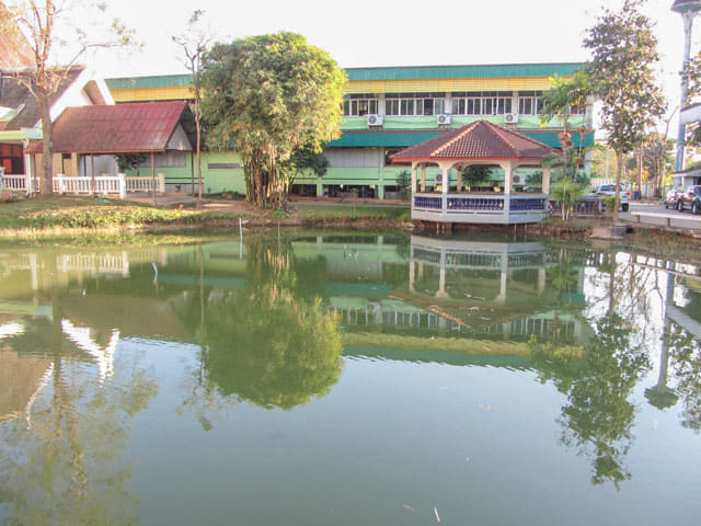 泰國夜沙良 (Mae Sariang / อำเภอแม่สะเรียง) Mae Sariang Boripat Suksa School (โรงเรียนแม่สะเรียง) 