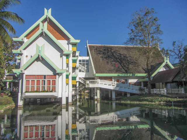 泰國夜沙良 (Mae Sariang / อำเภอแม่สะเรียง) Mae Sariang Boripat Suksa School (โรงเรียนแม่สะเรียง) 