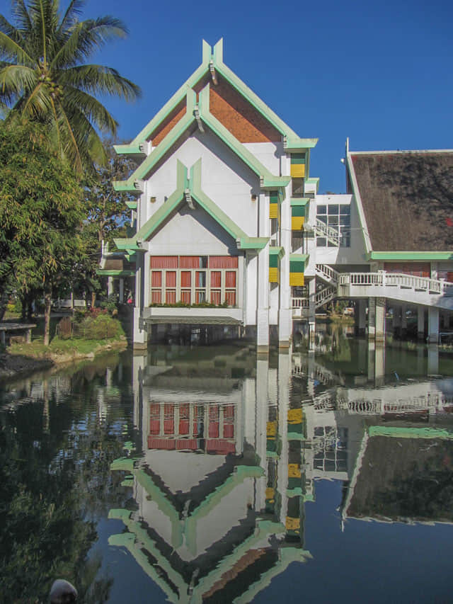泰國夜沙良 (Mae Sariang / อำเภอแม่สะเรียง) Mae Sariang Boripat Suksa School (โรงเรียนแม่สะเรียง) 