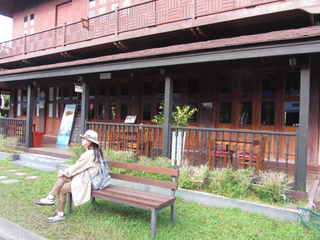 泰國夜沙良 (Mae Sariang / อำเภอแม่สะเรียง) Langpanit Road (Langpanich Road) 