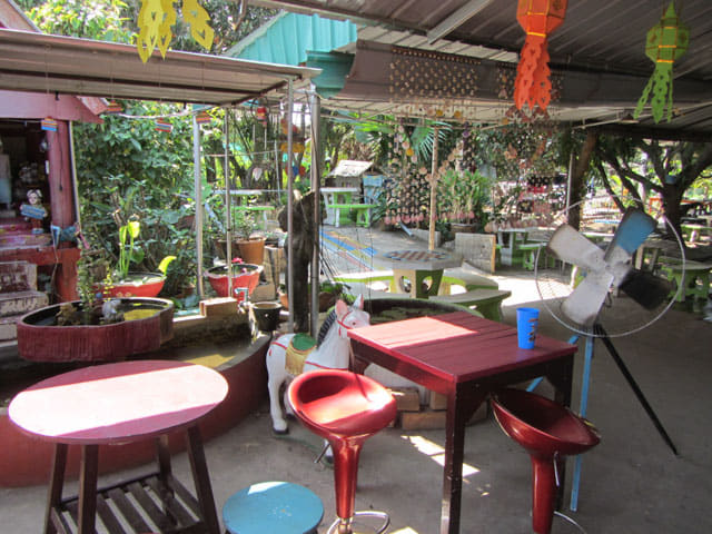 泰國夜沙良 (Mae Sariang / อำเภอแม่สะเรียง) 鄉村餐廳