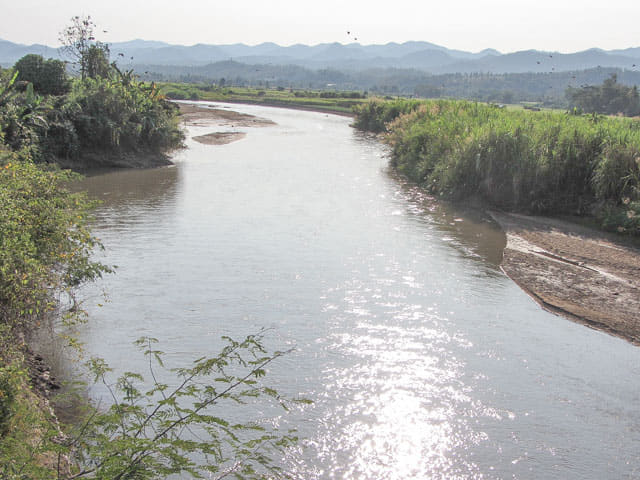 泰國夜沙良 (Mae Sariang / อำเภอแม่สะเรียง) 鄉村景色 Yam River
