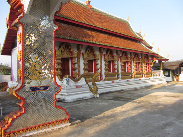 泰國夜沙良 (Mae Sariang / อำเภอแม่สะเรียง) 村落  วัดคะปวง 佛寺
