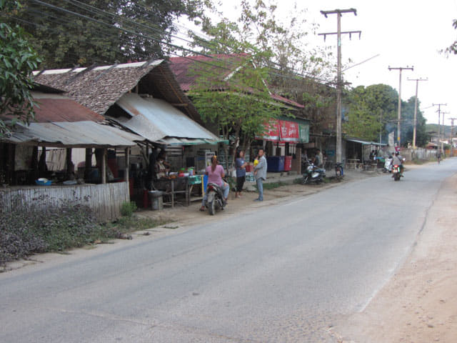 泰國夜沙良 (Mae Sariang / อำเภอแม่สะเรียง) 餐廳