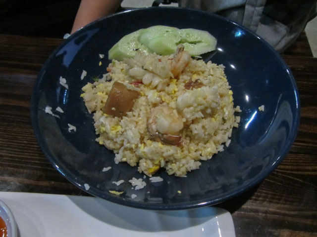 泰國夜沙良 (Mae Sariang / อำเภอแม่สะเรียง) 餐廳晚餐 海鮮炒飯