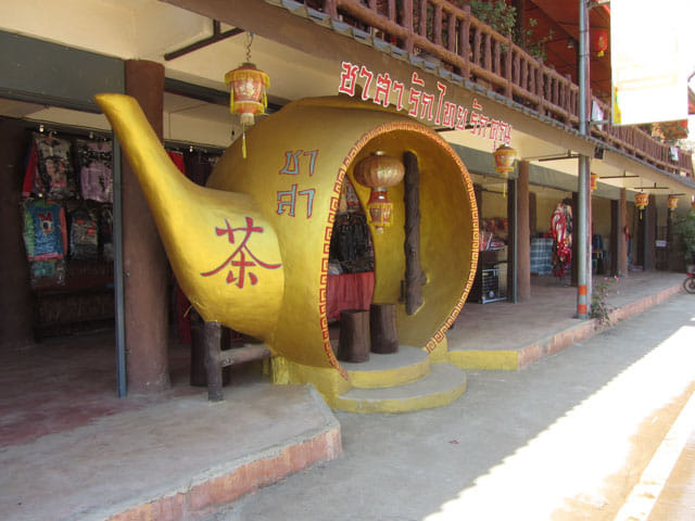 泰國 湄宏順 (Mae Hong Son) 泰緬邊境華人村 - 密窩村 (Ban Rak Thai / Mae Aw) 密窩村湖邊茶室