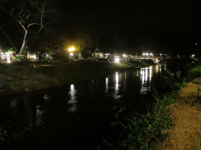 泰國 拜縣 (Pai) 拜縣河夜色