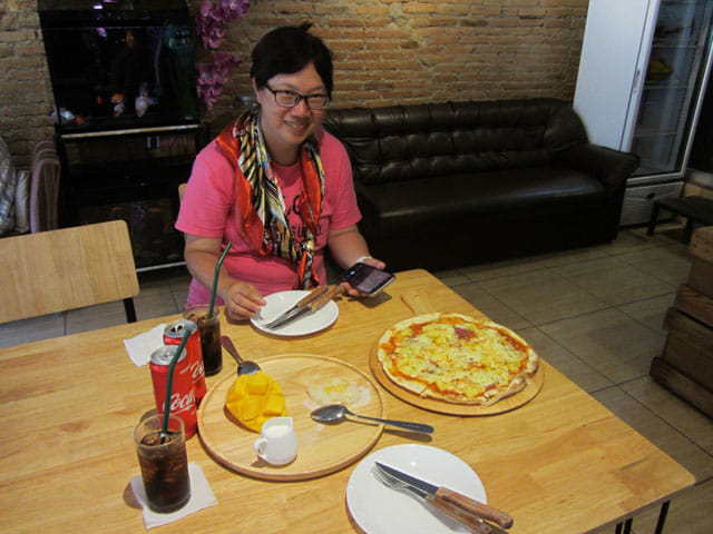 泰國清邁 塔佩門 (Tha Pae Gate) Travel Cafe 餐廳午餐