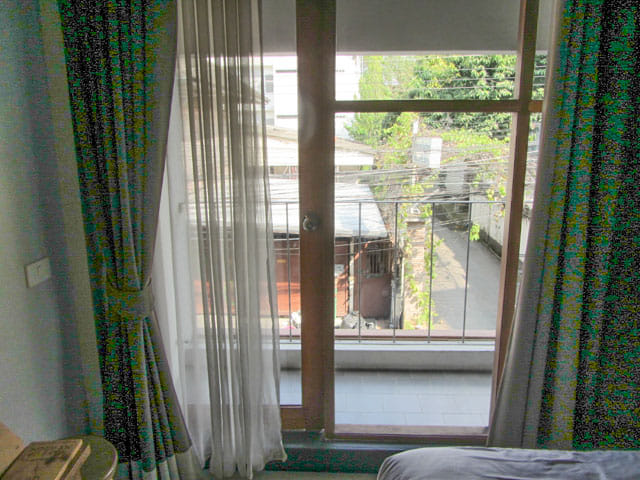 泰國清邁住宿 - 塔佩門 (Tha Pae Gate) 塔佩歡樂屋 (Thapae Happy House) 陽台