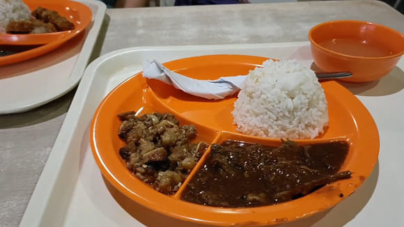 菲律賓馬尼拉 Robinson Place 食街 兩餸飯