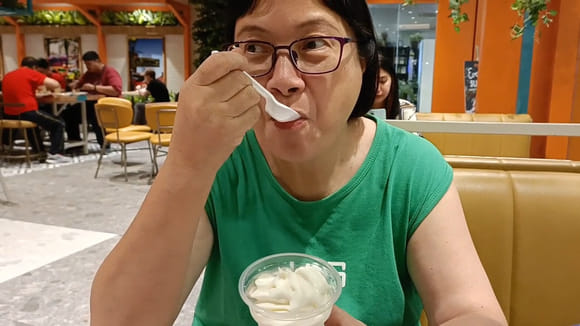 菲律賓馬尼拉 Popeyes 雪糕甜品