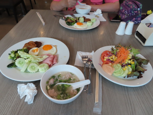 呵叻 Leosor 酒店早餐