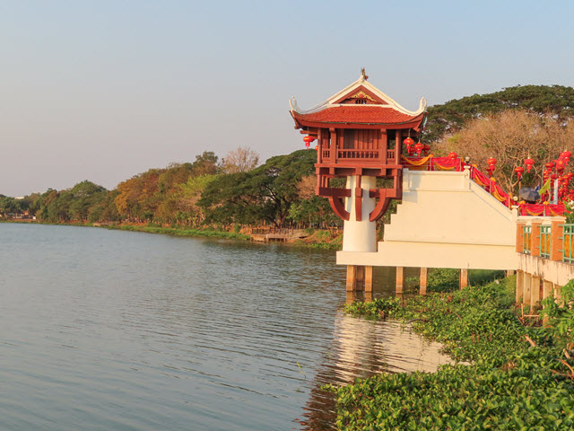 孔敬大湖公園 一柱寺