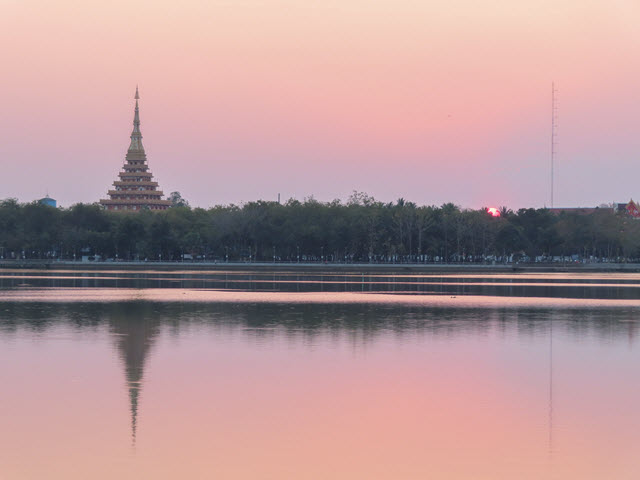 孔敬大湖公園 黃昏日落景色