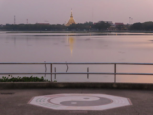 孔敬大湖公園 農威寺(Wat Nong Wang)
