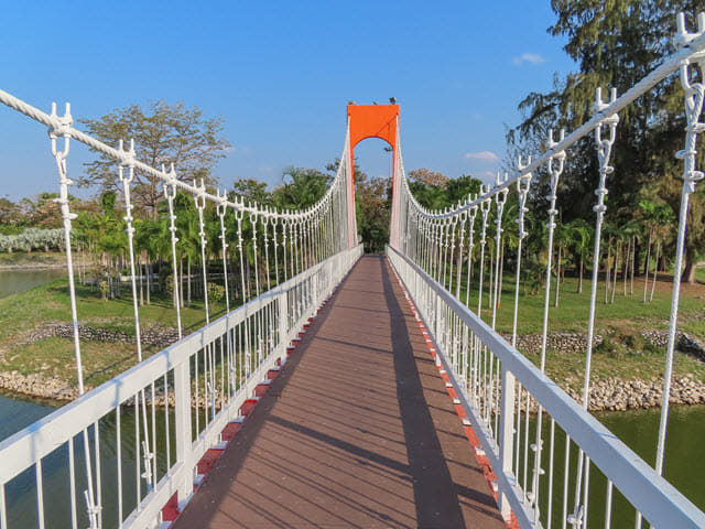 烏隆市 Nong Prajak Park