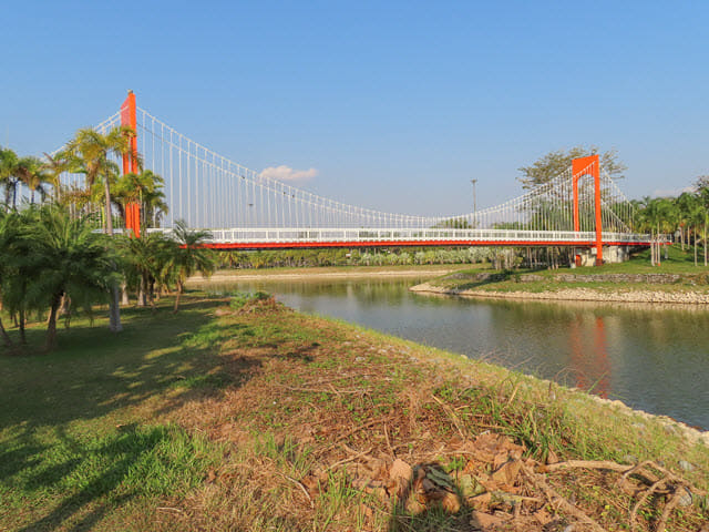 烏隆市 Nong Prajak Park