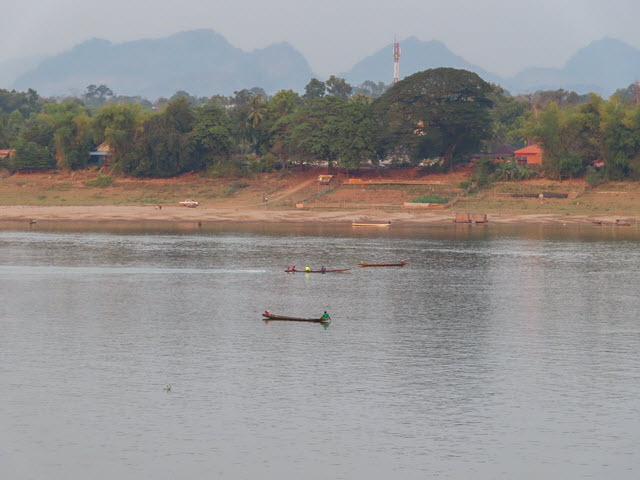 那空拍儂 Nakhon Phanom 湄公河和對岸寮國