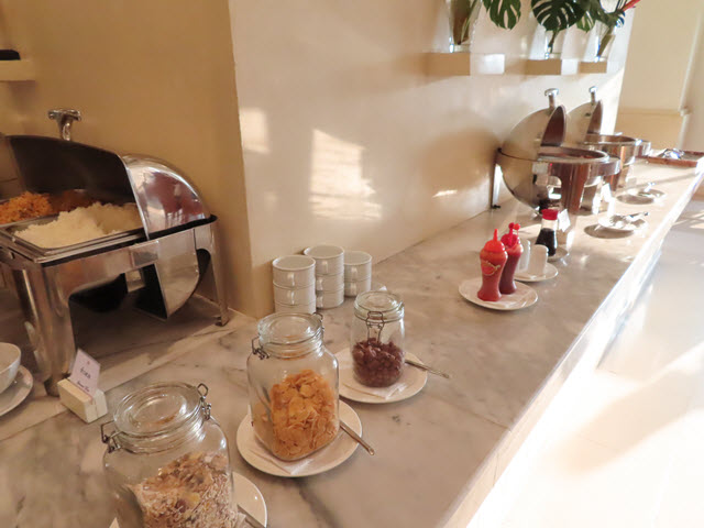 穆達漢 (Mukdahan) Ploy Palace Hotel (普洛伊宮飯店) 餐廳早餐