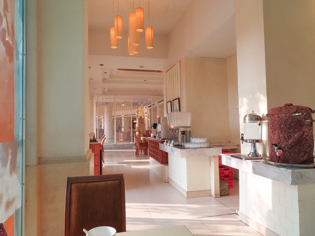 穆達漢 (Mukdahan) Ploy Palace Hotel (普洛伊宮飯店) 餐廳早餐