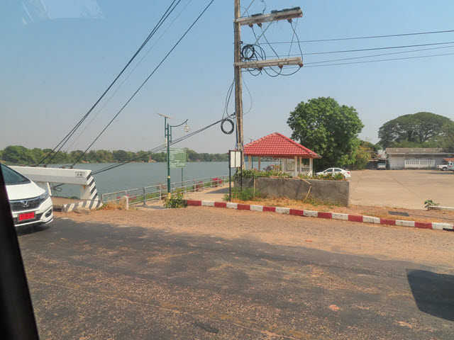 Phibun Mangsahan 及月河 Moon River