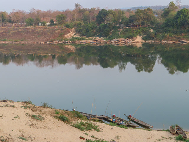 Khong Chiam 月河 Moon River