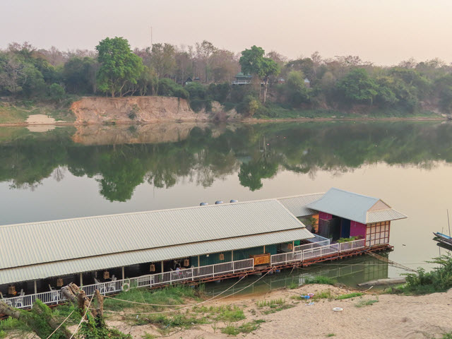Khong Chiam 月河 Moon River