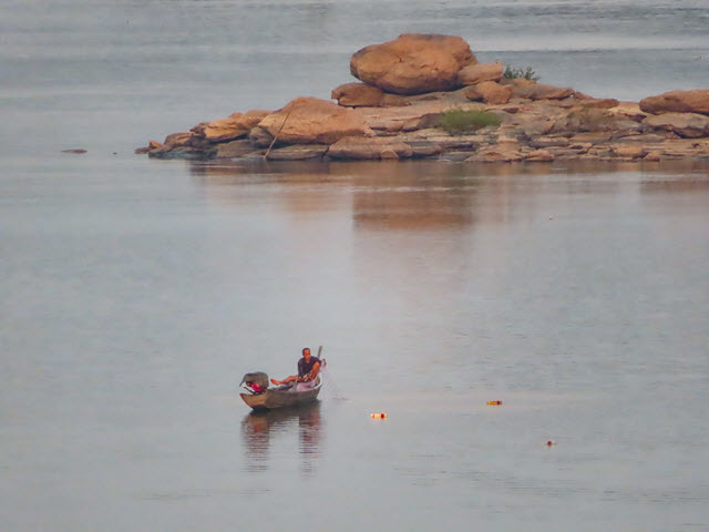 Khong Chiam 月河 Moon River
