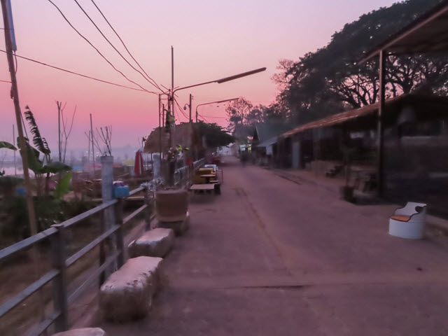 Khong Chiam 湄公河大清早景色