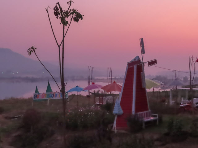 Khong Chiam 湄公河大清早景色