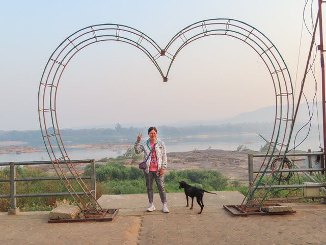 Khong Chiam 湄公河 Khong Chiam Rim Khong Public Park 早上景色