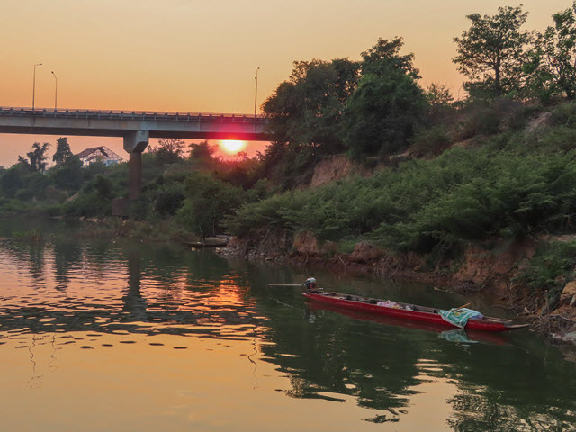 Khong Chiam 月河黃昏日落