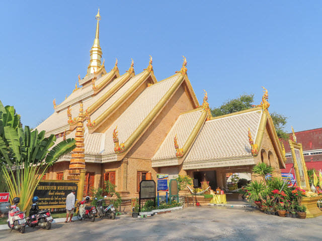 烏汶市 Ubon Ratchathani Wat Maha Wanaram